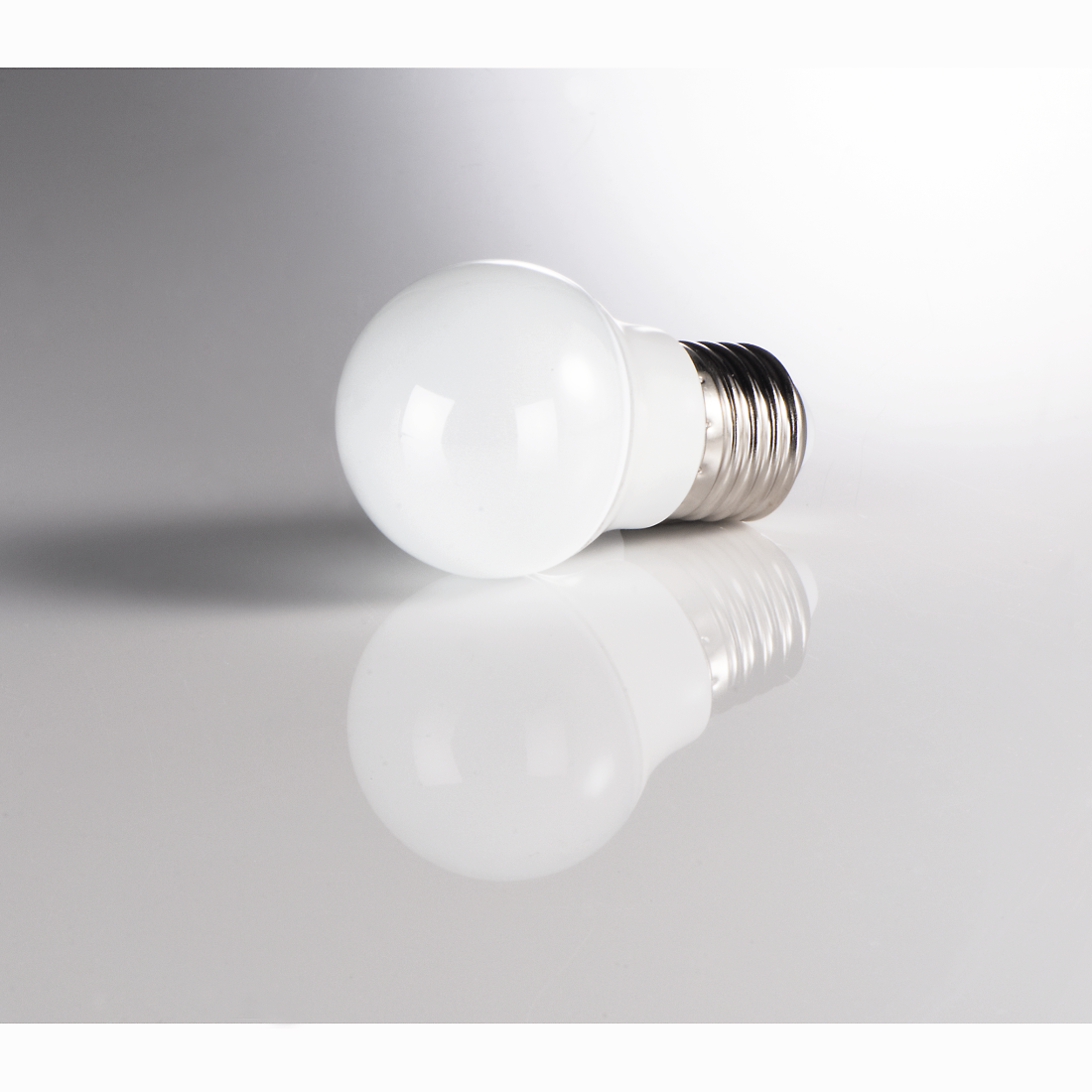 Xavax LED-Tropfenlampe E27 470lm | ersetzt 40W (warmweiß)