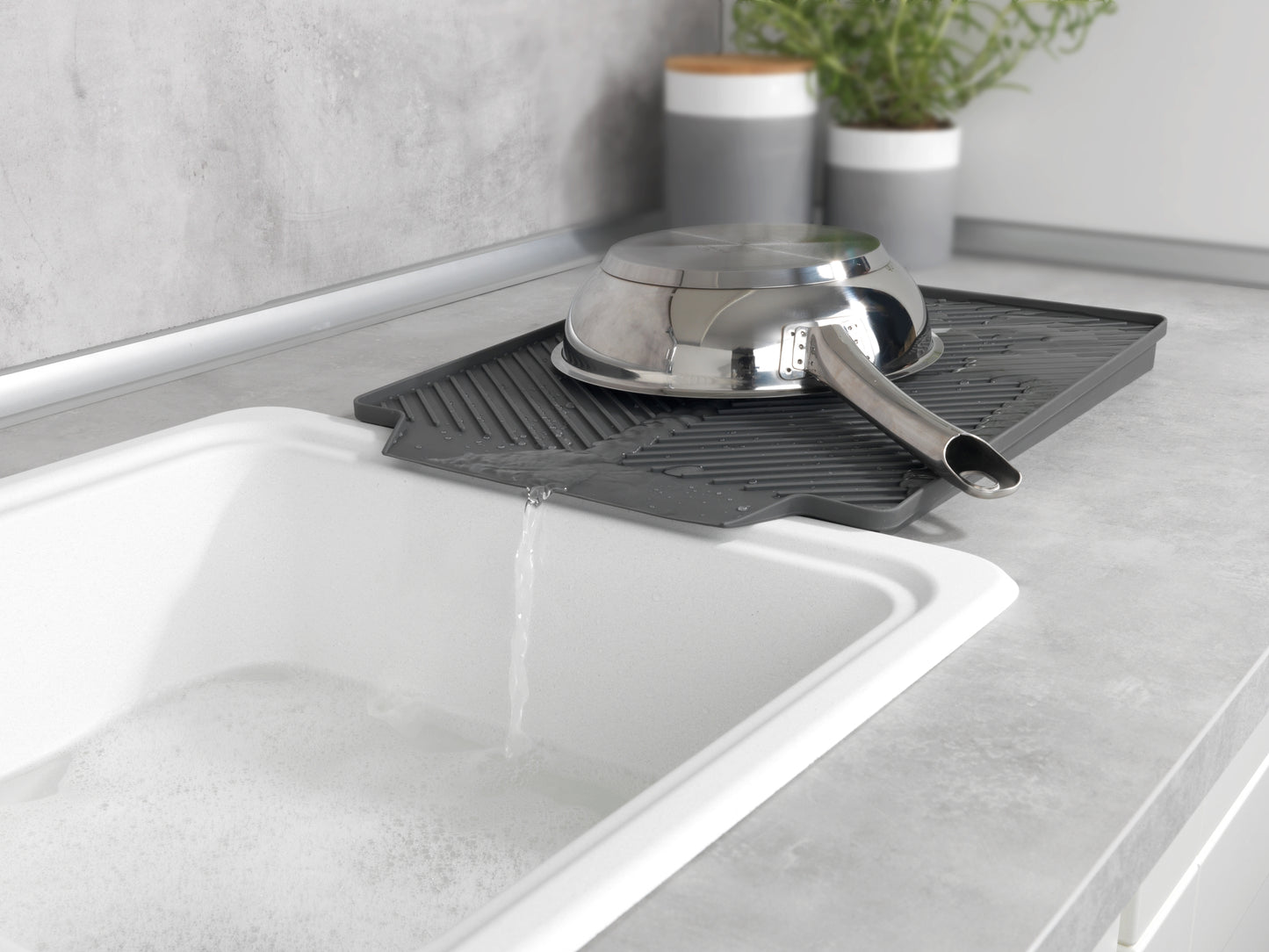 Wenko Abtropfmatte Linea 40x30x3cm grau