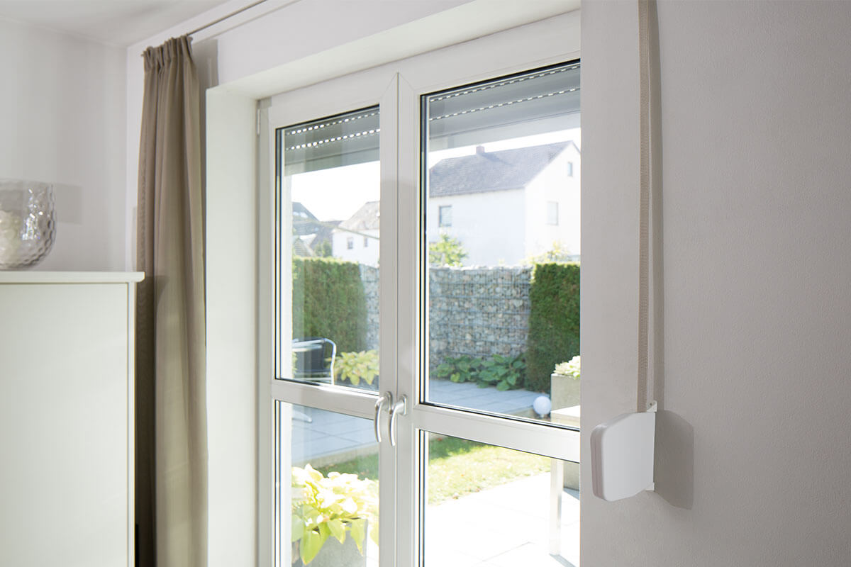 Schellenberg Gurtwickler "Mini" inklusive Gurt und schwenkbar | weiß