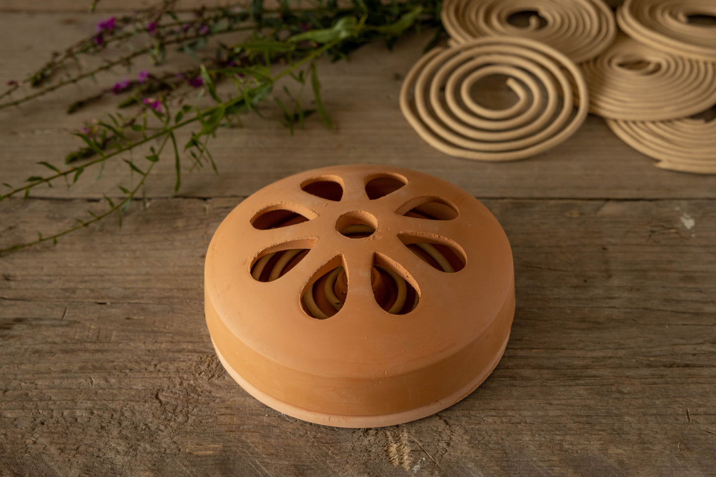 Citronella Spiralen in Terrakotta 15,2x15,2x5,9 cm