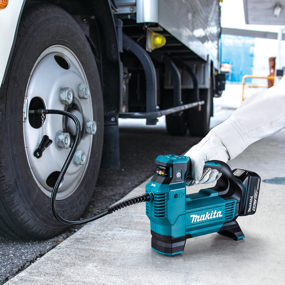 Makita Akku-Kompressor DMP181Z