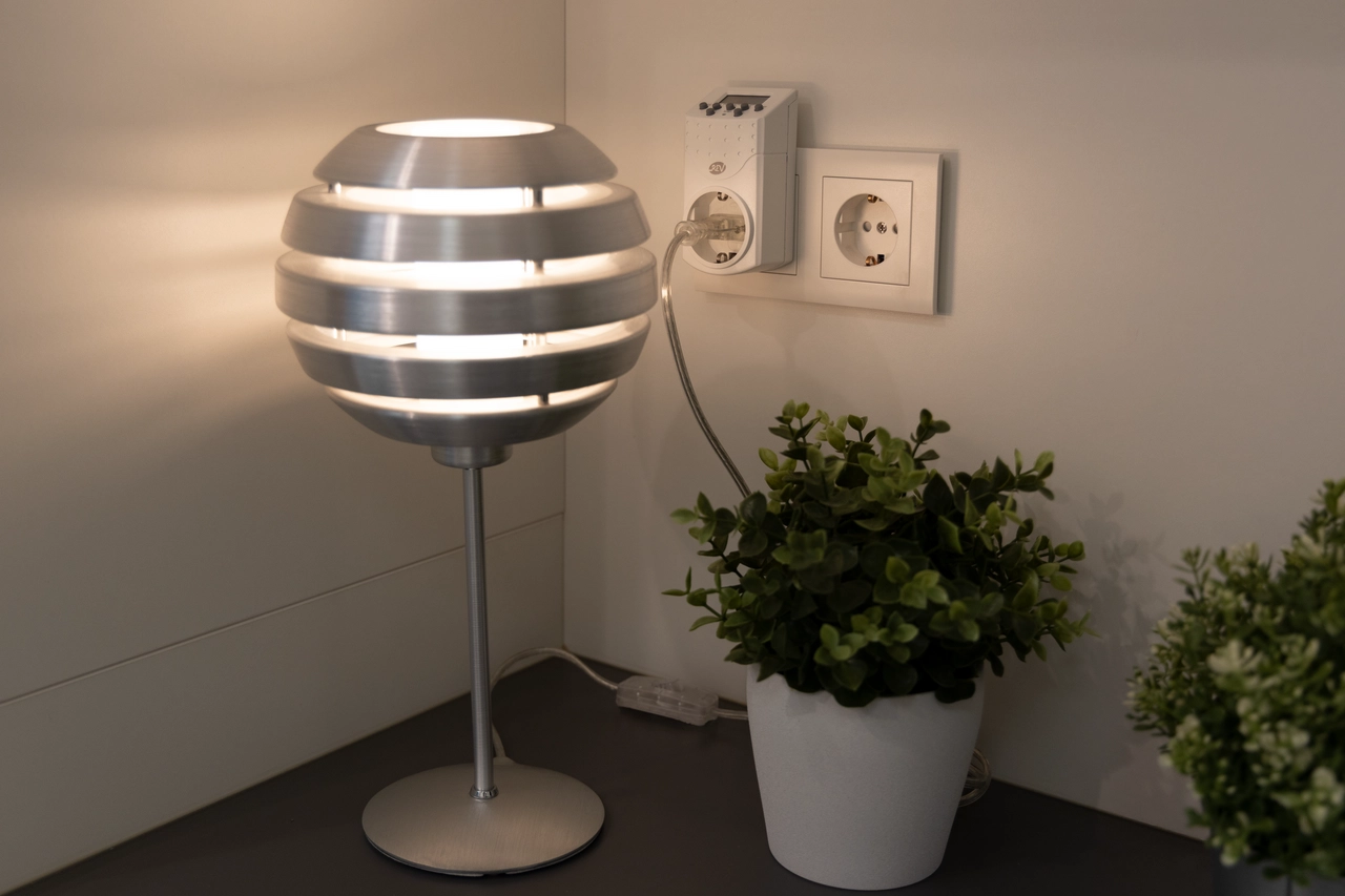 REV Digitale Zeitschaltuhr | innen | weiß