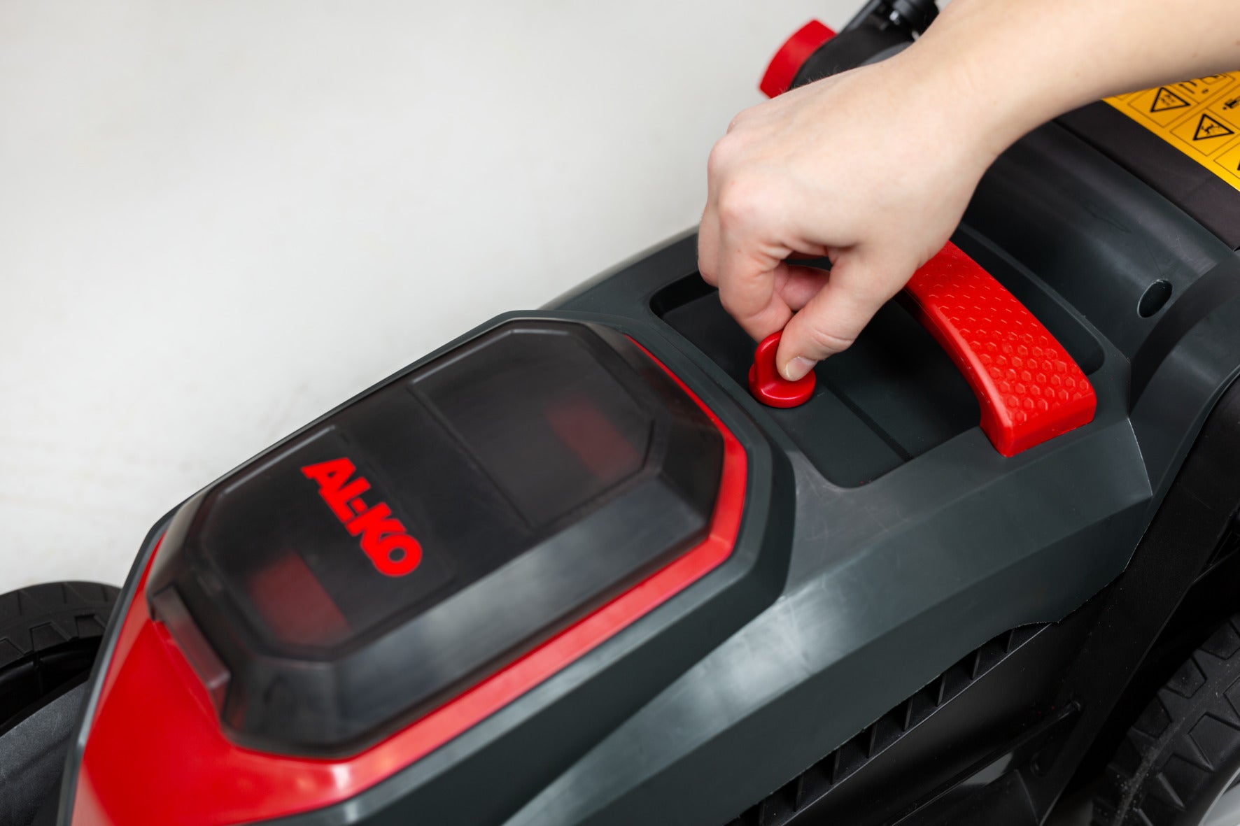 Akku-Rasenmäher 32.1 Li mit 2xAkku 18V/2,5Ah, Ladegerät
