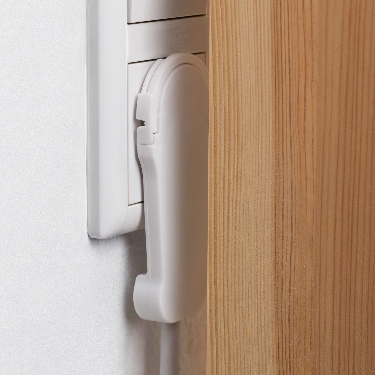 Mehrfachsteckdose 3fach mit Flachstecker 2m weiß