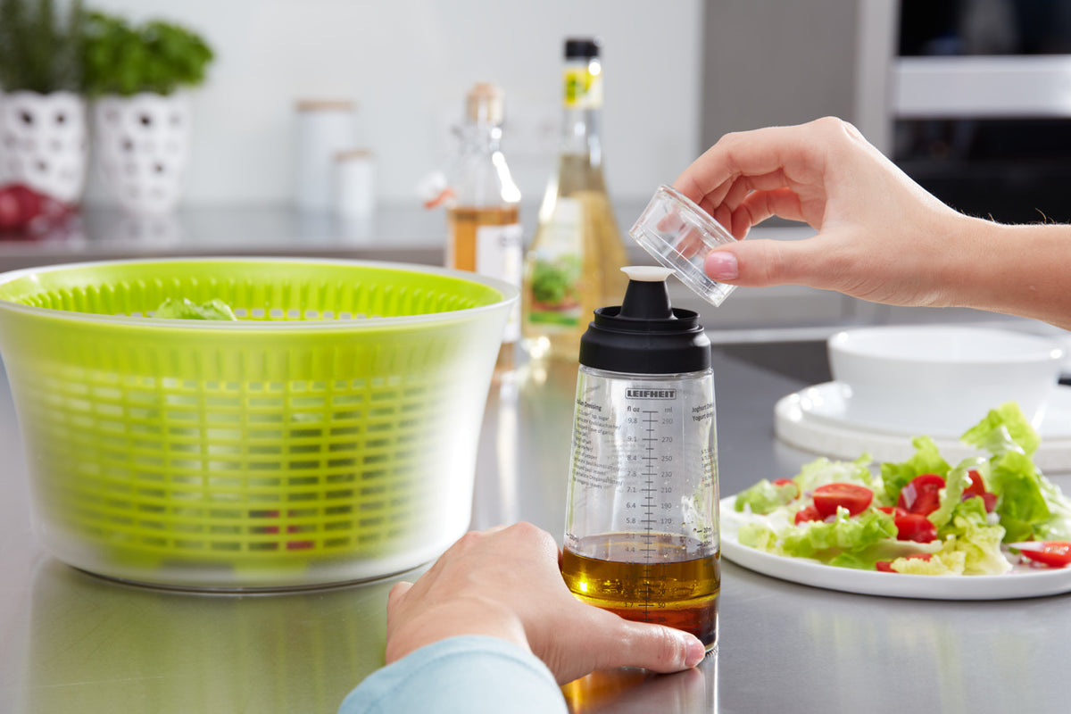 Salat Dressing Shaker