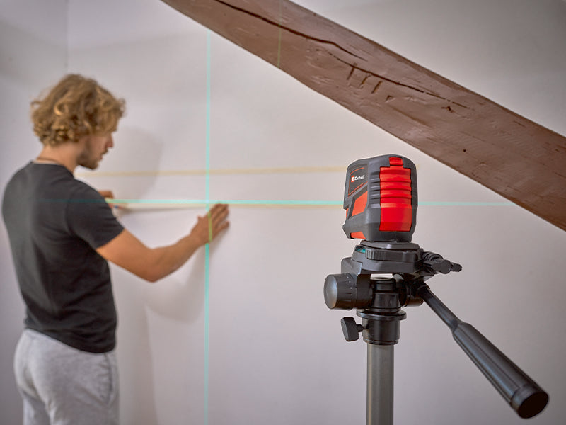 Kreuzlinienlaser