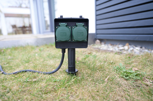 Gartensteckdose mit Erdspiess 2-Fach 1,4m Kabel H07RN-F3G1,5 Kabel 1,4 m H07RN-F3G1,5