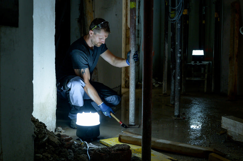 Mob.360°LED Akku Strahler BF 3000 MA 3000lm, IP54, eingeb. Akku