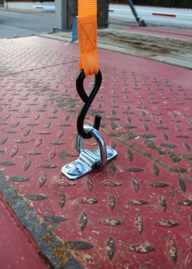 Kerbl Zurröse mit Lasche | verzinkt 545kg [58x20mm] 2 Stück