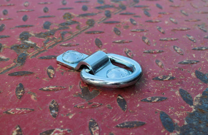 Kerbl Zurröse mit Lasche | verzinkt 545kg [58x20mm] 2 Stück