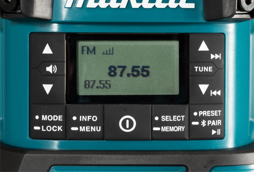 Makita Radio mit Laterne DMR056Z | FM/DAB+ | 310 lm
