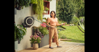 Gardena Wand-Schlauchbox | RollUp "M" 20 m